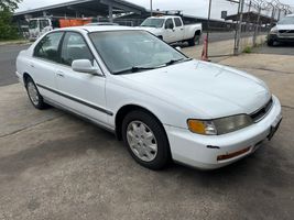 1997 HONDA ACCORD LX