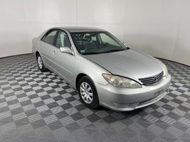 2005 TOYOTA CAMRY BASE
