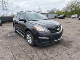 2013 CHEVROLET TRAVERSE LS