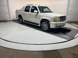 2004 CADILLAC ESCALADE BASE