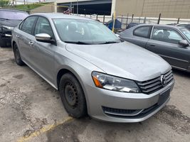 2014 VOLKSWAGEN PASSAT 1.8T S PZEV