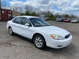 2005 FORD TAURUS
