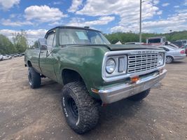 1977 DODGE POWER WAGON 