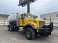 2010 MACK GU713