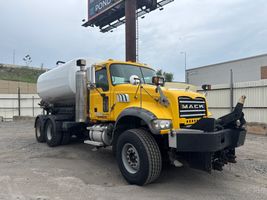 2010 MACK GU713 700 GU
