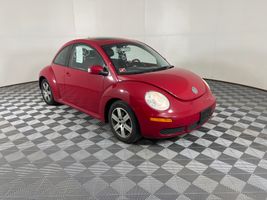 2006 VOLKSWAGEN NEW BEETLE 