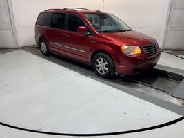 2010 CHRYSLER TOWN & COUNTRY TOURING