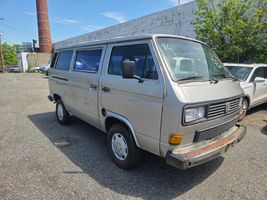 1986 VOLKSWAGEN VANAGON GL
