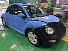 2001 VOLKSWAGEN NEW BEETLE GLS