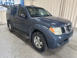 2006 NISSAN PATHFINDER LE