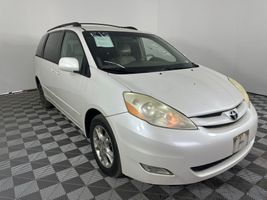 2006 TOYOTA SIENNA XLE