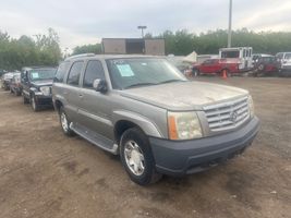 2002 CADILLAC ESCALADE 