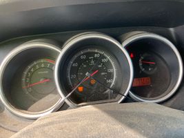 2010 NISSAN VERSA S