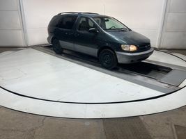 2000 TOYOTA SIENNA LE