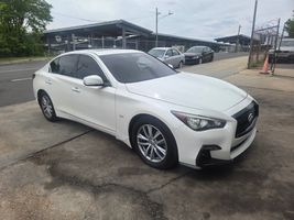 2018 INFINITI Q50 LUXE