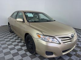 2011 TOYOTA CAMRY 