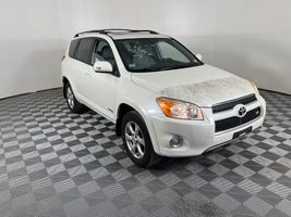 2009 TOYOTA RAV4 LIMITED