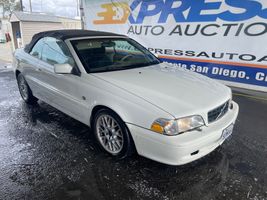 2004 VOLVO C70 