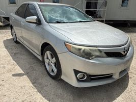 2014 TOYOTA CAMRY L - 2014.5