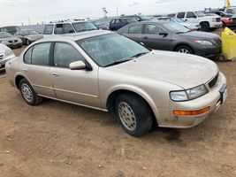 1996 NISSAN MAXIMA GLE