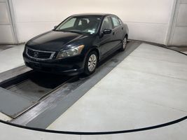 2010 HONDA ACCORD LX