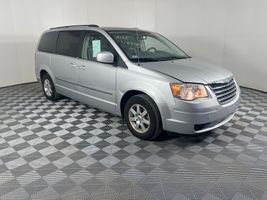 2010 CHRYSLER TOWN & COUNTRY TOURING