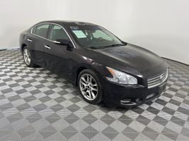 2011 NISSAN MAXIMA S