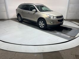 2010 CHEVROLET TRAVERSE LT