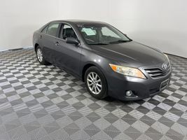 2010 TOYOTA CAMRY XLE