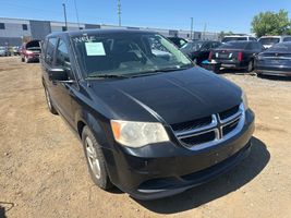 2013 DODGE GRAND CARAVAN SE