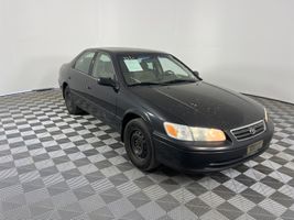 2000 TOYOTA CAMRY LE