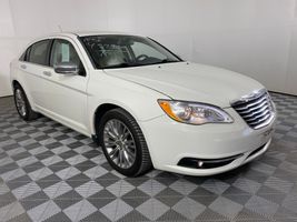 2011 CHRYSLER 200 LIMITED