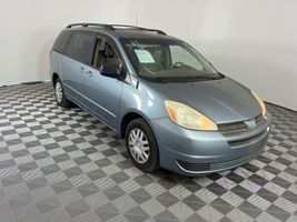 2005 TOYOTA SIENNA CE