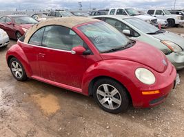 2006 VOLKSWAGEN NEW BEETLE 