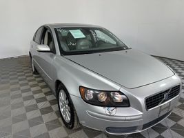 2005 VOLVO S40 2.4I