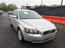 2005 VOLVO S40 BASE