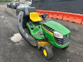 2017 JOHN DEERE D105 LAWN TRACTOR 42" CUT 