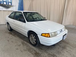 1995 FORD ESCORT LX