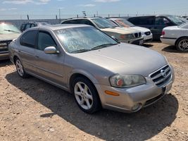 2002 NISSAN MAXIMA GLE