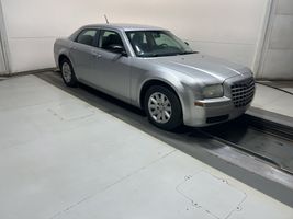 2008 CHRYSLER 300 LX