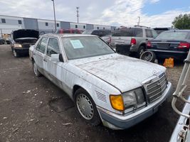 1990 MERCEDES-BENZ 300 SERIES 300D