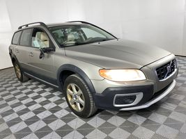 2008 VOLVO XC70 