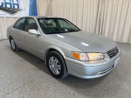 2001 TOYOTA CAMRY LE