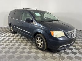 2013 CHRYSLER TOWN & COUNTRY 