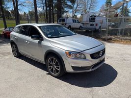 2015 VOLVO V60 T5 CROSS CTRY-2015.5
