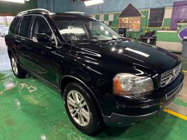 2010 VOLVO XC90 