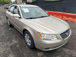 2010 HYUNDAI SONATA 