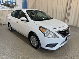 2015 NISSAN VERSA S