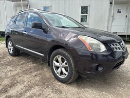 2011 NISSAN ROGUE SV
