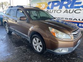 2011 SUBARU OUTBACK PREMIUM